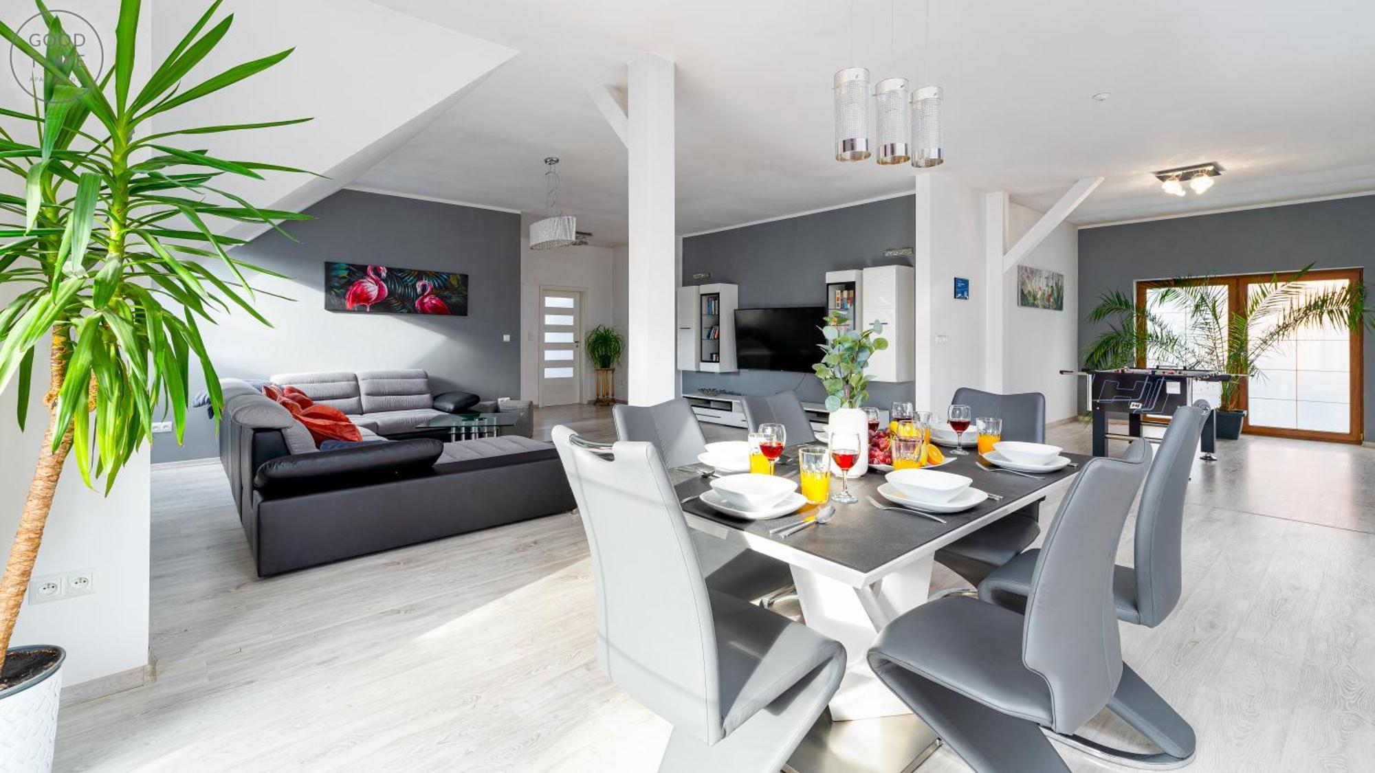 Apartamenty Kora Cieplice เยเลเนียกูรา ภายนอก รูปภาพ
